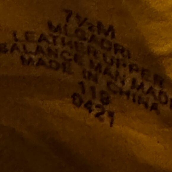 Like new! Marc Fisher LTD Gadri Pointed Toe Pull On Gray Suede Bootie Si… - Picture 7 of 8